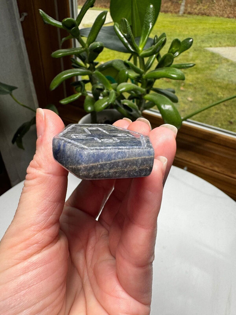 Blue Aventurine carved coffin palm stone