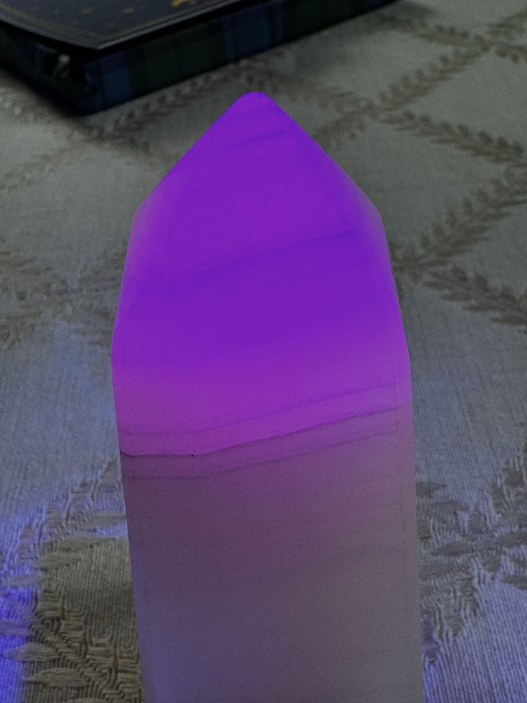 UV reactive Pink Mangano Calcite Tower