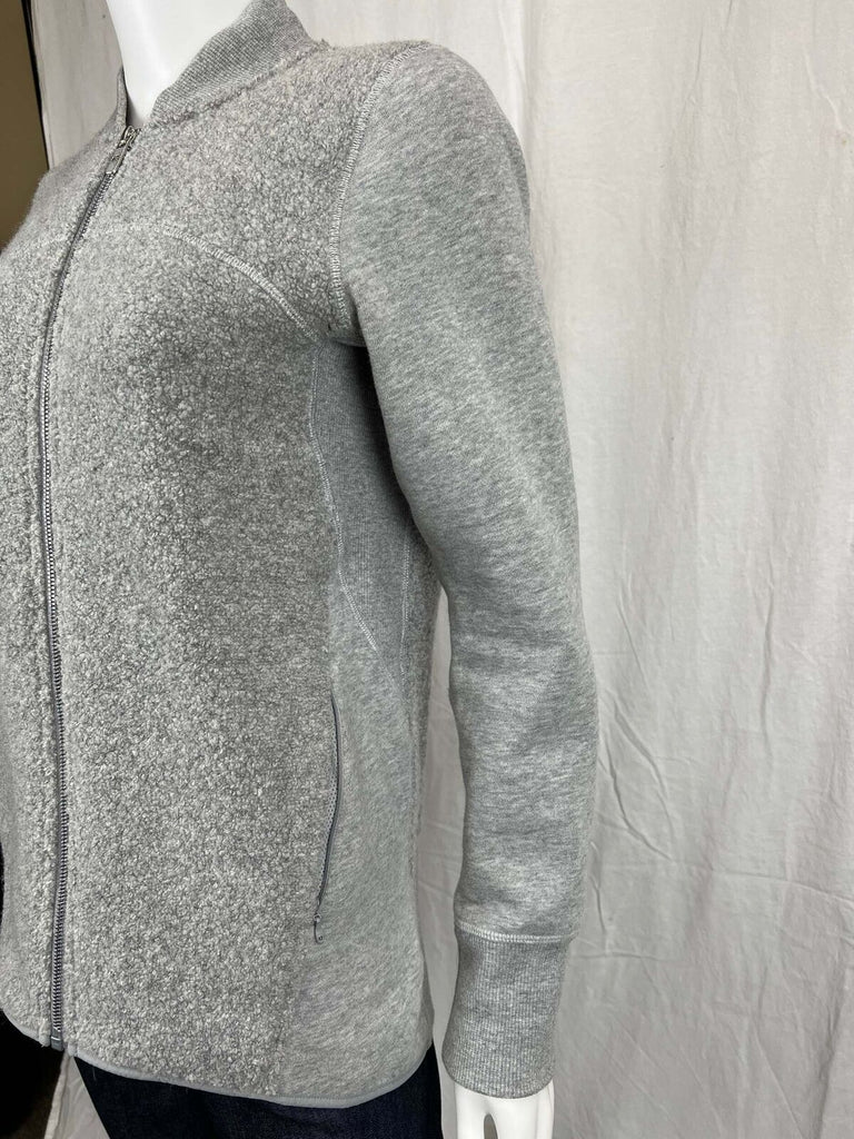 Lululemon zip sweatshirt sz 6