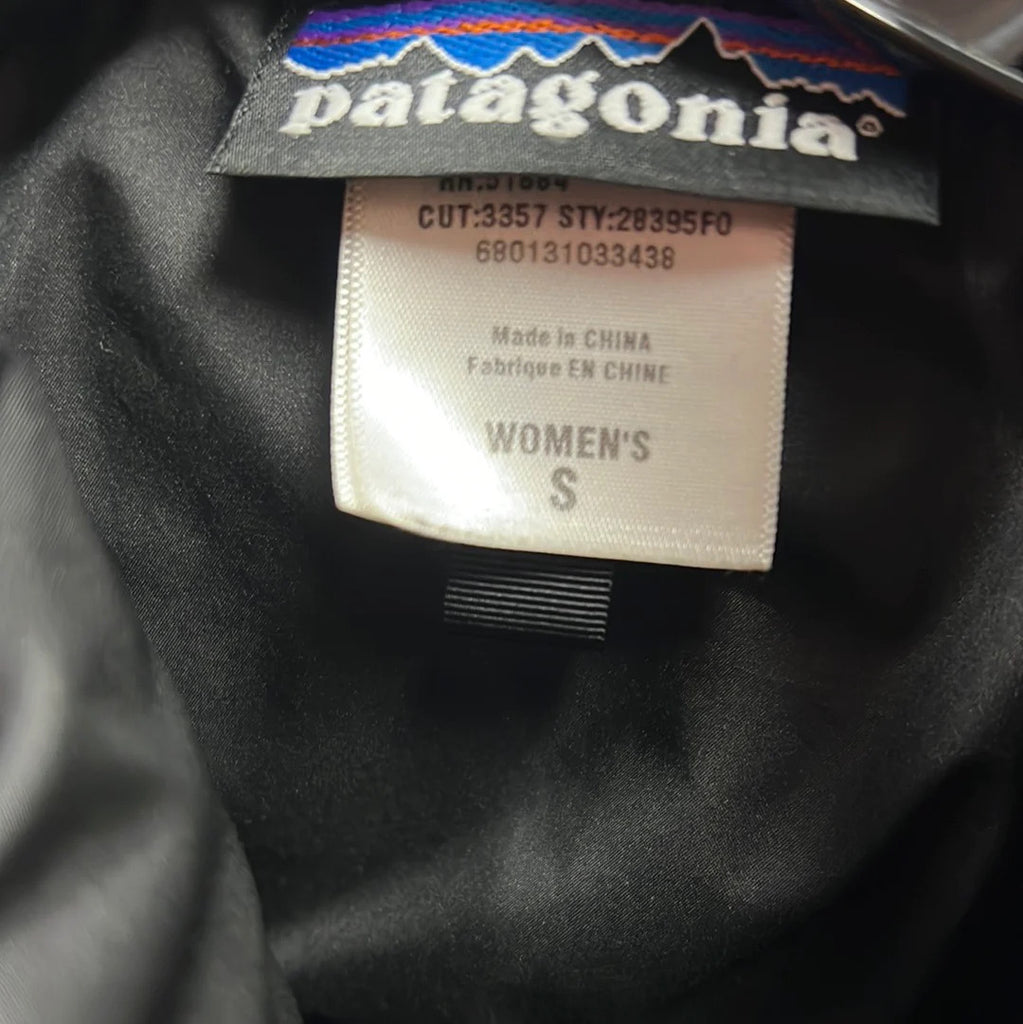 Patagonia black puffy vest sz small