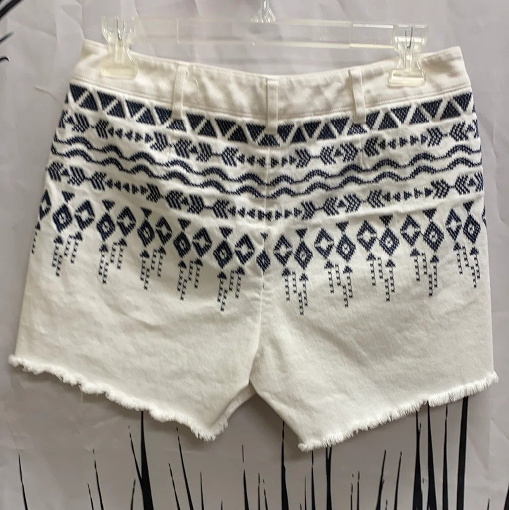 J McLaughlin embroidered white shorts sz 4