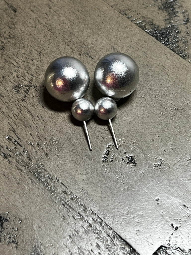 House of Harlow 1960 double pearl earrings