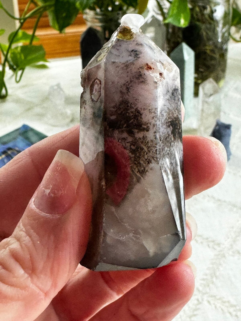 Black Flower Agate Tower