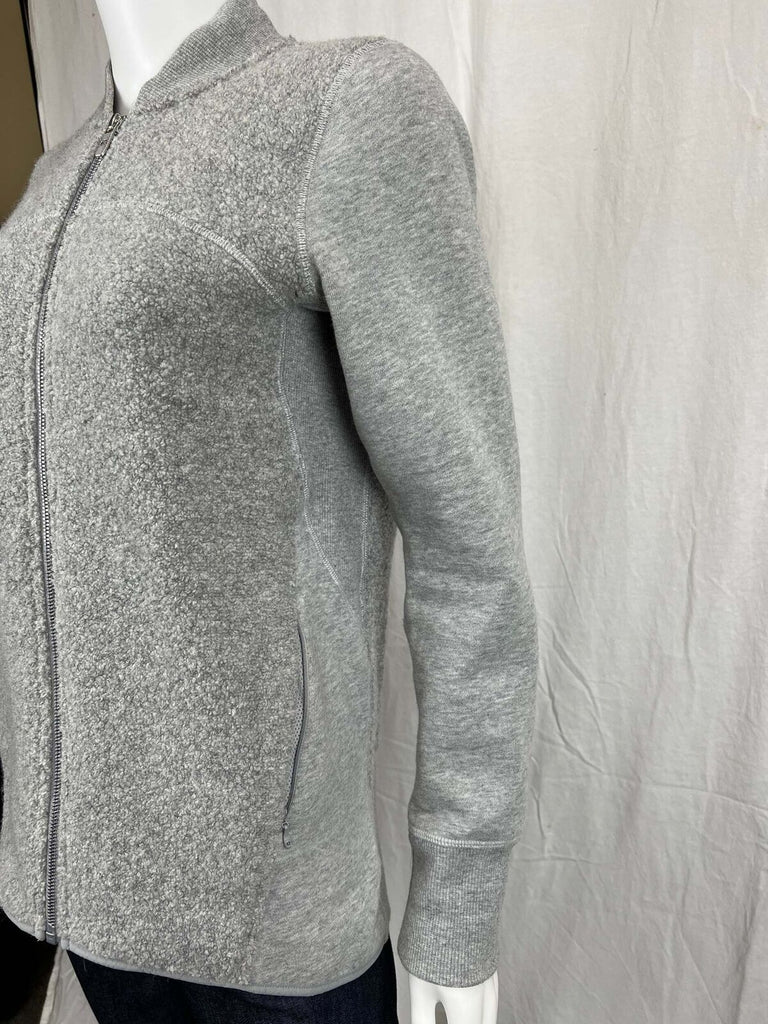 Lululemon zip sweatshirt sz 6