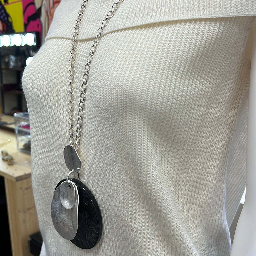 Oversized acrylic and metal pendant necklace